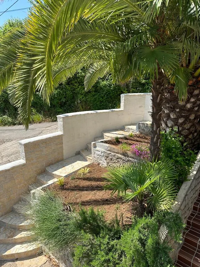 아파트 Vacation Home Lucija Slatina