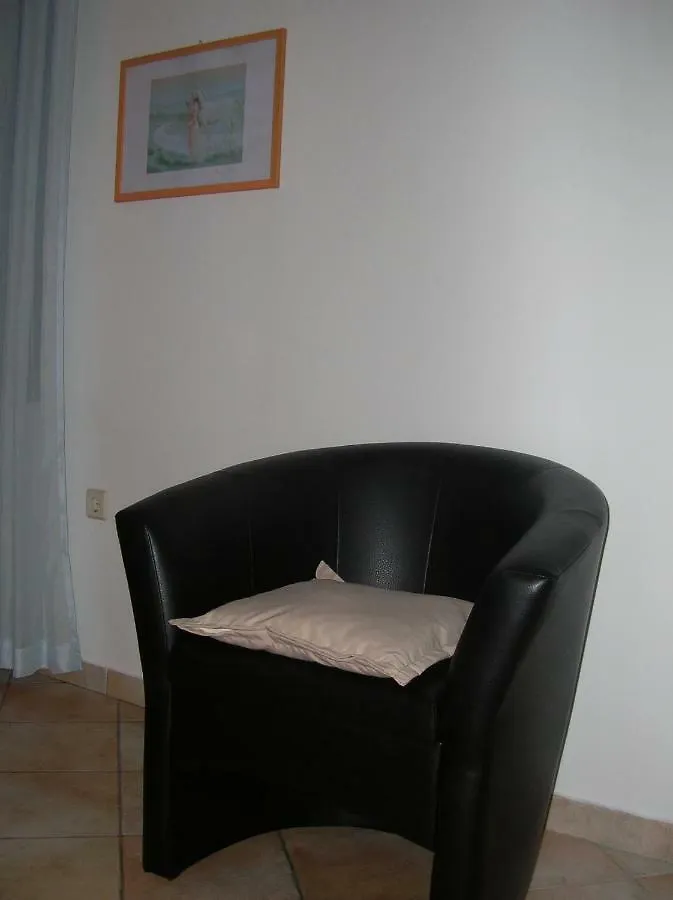 아파트 Vacation Home Lucija Slatina