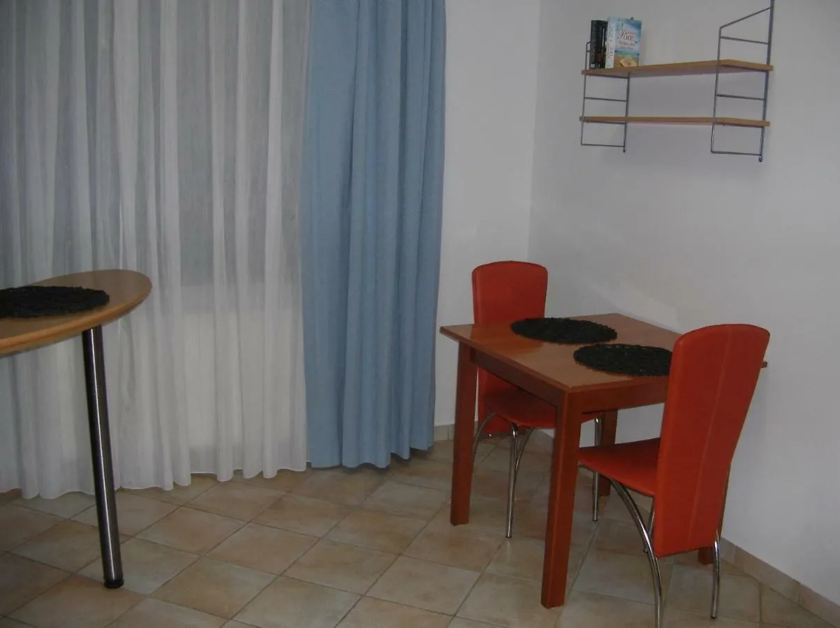 Vacation Home Lucija Slatina  아파트